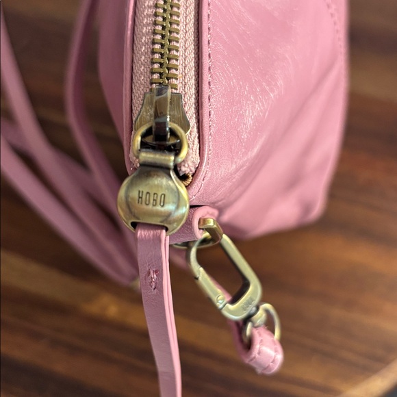 Hobo Kingston Mini Tote bag featuring a top zip closure double top handles - Picture 4 of 7